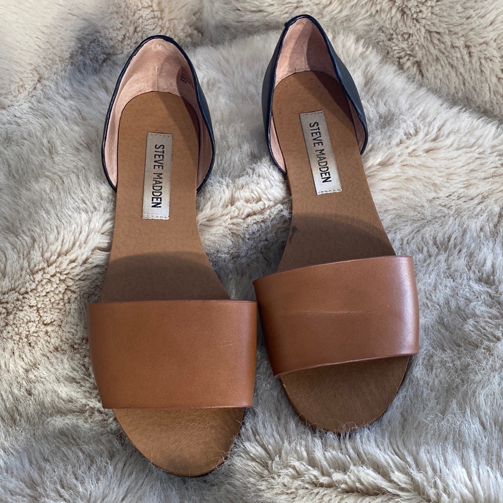 Steve Madden leather flat sandal
